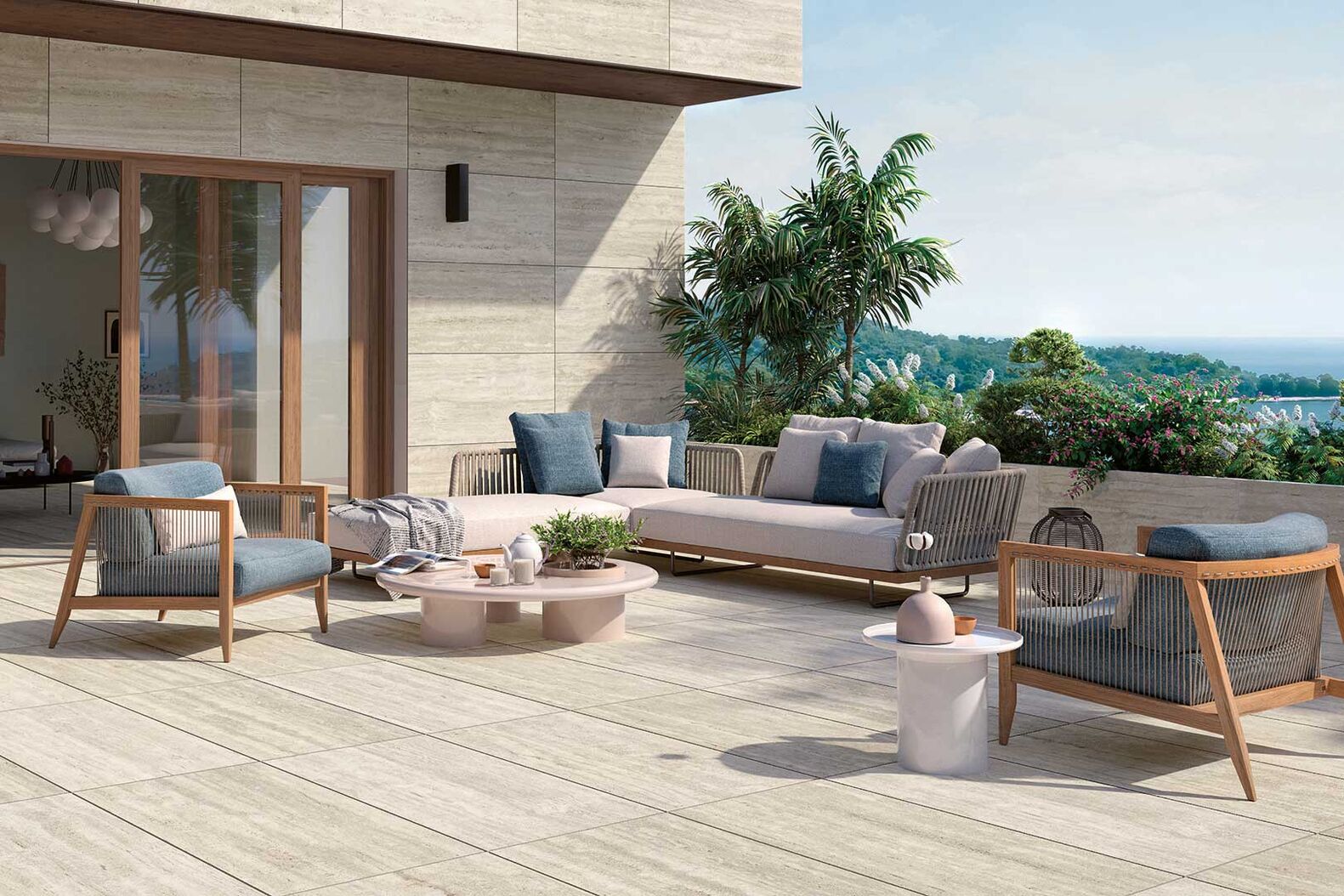 Die Kollektion «Elysian» des italienischen Herstellers Mirage brilliert mit keramischen Platten für Wand und Boden in matten Sand-, Beige- und Grautönen für die einheitliche Gestaltung von Innen- und Aussenraum. Richner, www.baubedarf-richner-miauton.ch