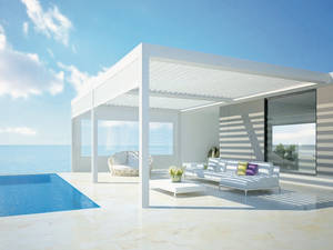 Die Terrassenüberdachung «Camargue» von Renson kann mit verschiedenen Elemente wie Fixscreens, Glas-Schiebesystemen oder Loggia-Schiebelementen an den Seiten geschlossen werden. Atrium Design AG.