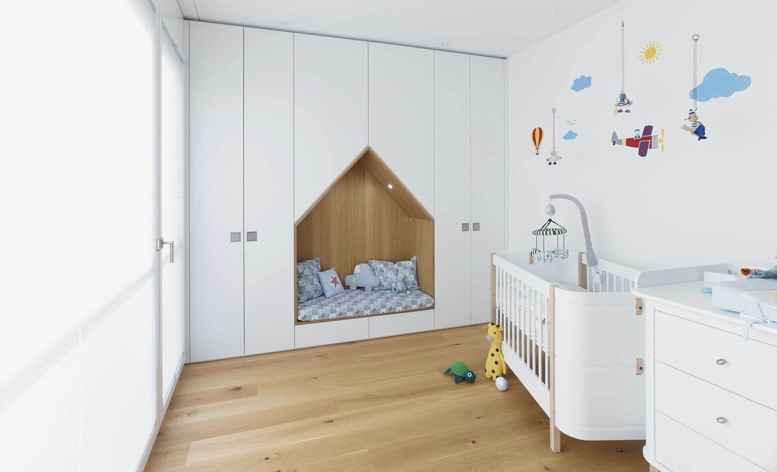 Alpnach Schränke: Einbauschrank Kinderzimmer