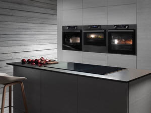 Mit dem flexiblen Kombi-Einbaubackofen «ASKO 5 in 1» lassen sich fünf verschiedene Heizmethoden einstellen – in ein und demselben Ofen. Fors.