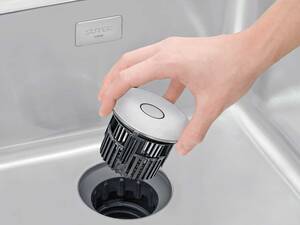 Der Überlauf «Desino» von Suter Inox sammelt Speisereste im untenliegenden Sieb und erleichtert die Hygiene und Reinigung. Suter Inox AG.