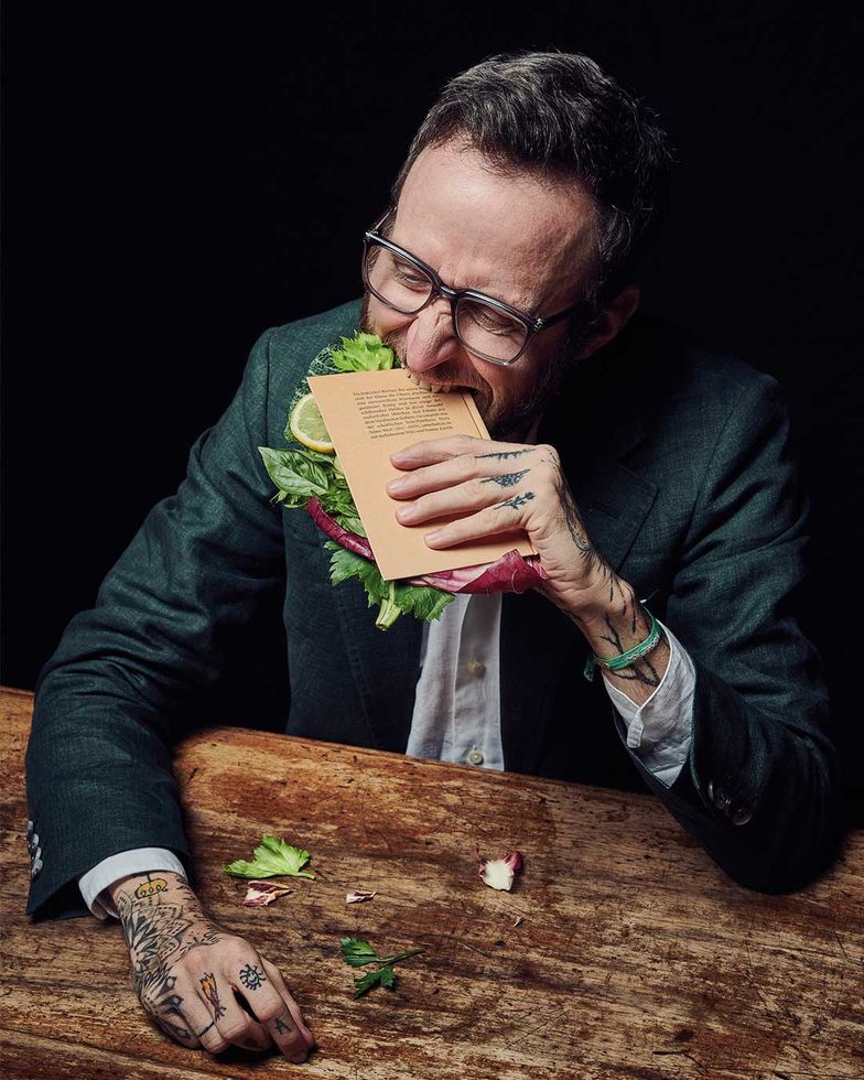 Autor Thomas Meyer lässt es sich schmecken. Miele wünscht guten Appetit bei dieser nicht immer gleichen Geschichte.