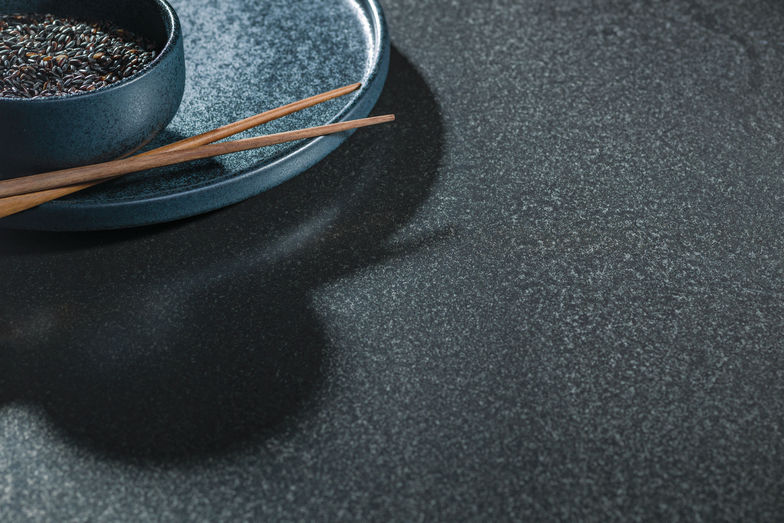 «Black Range Passion» ist dunkler als «Black Range Industrial».